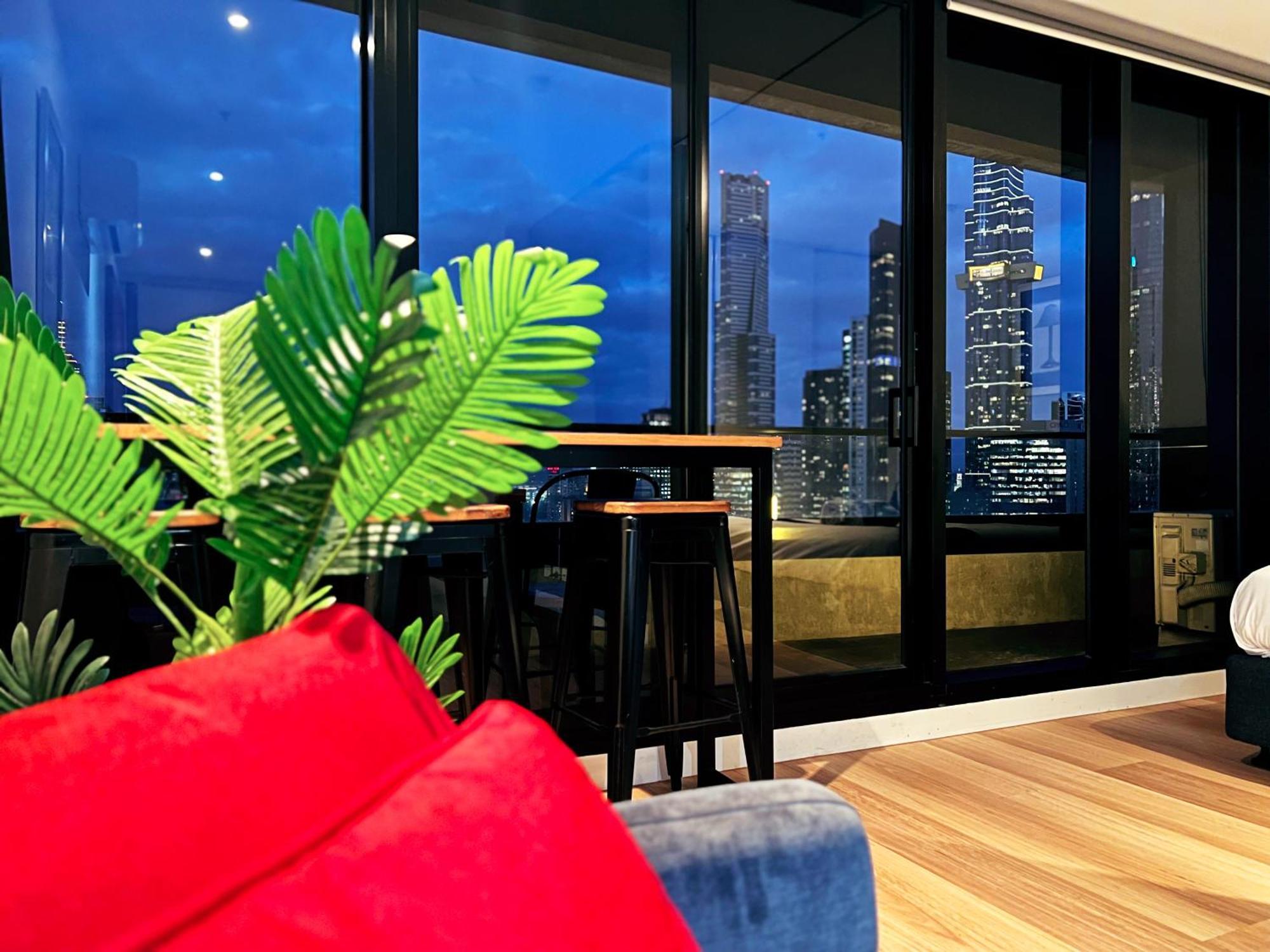Aura On Flinders Serviced Apartments Melbourne Exterior photo